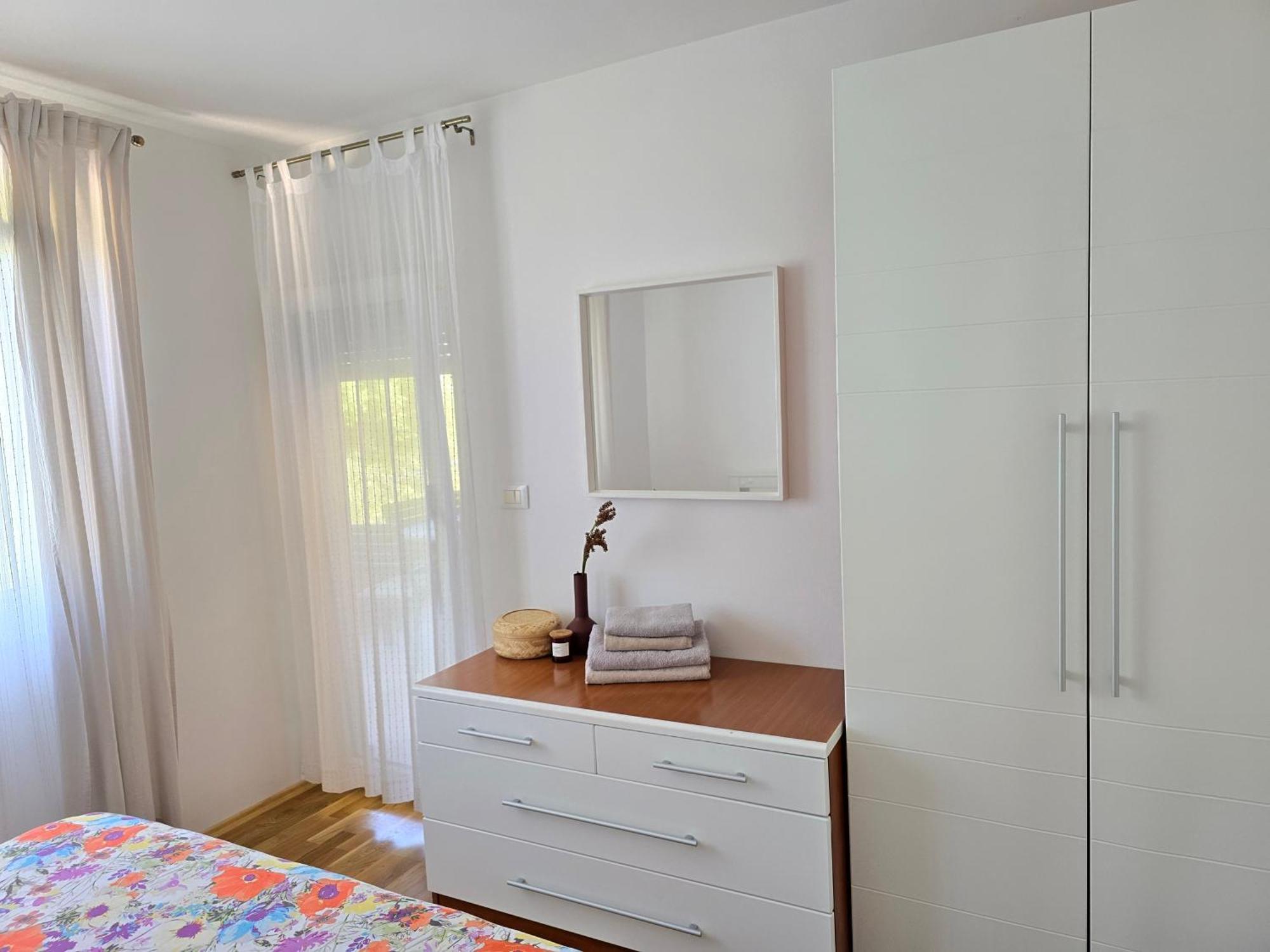 Olive Garden, Apartment With A Private Pool Баньоле Екстериор снимка